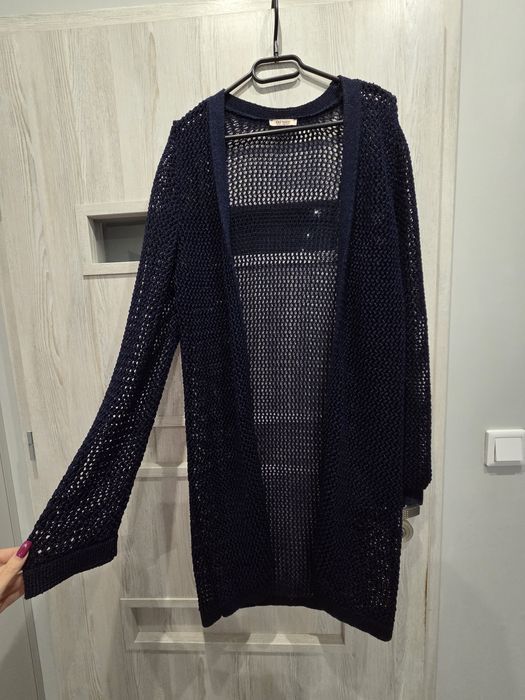 Ażurowa narzutka damska