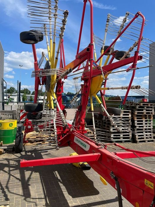 Zgrabiarka Pottinger Eurotop 881 Karuzelowa