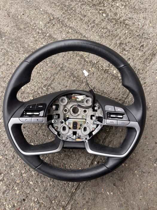 Hyundai tucson IV 4 2020> kierownica skóra multifunkcja stan idealny