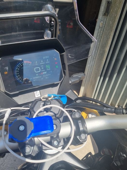 Suzuki V Strom 800DE