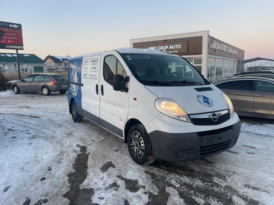 Опель Віваро 2,0 дизель