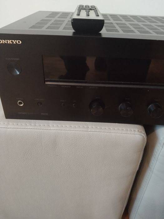 Amplituner Onkyo TX 8050