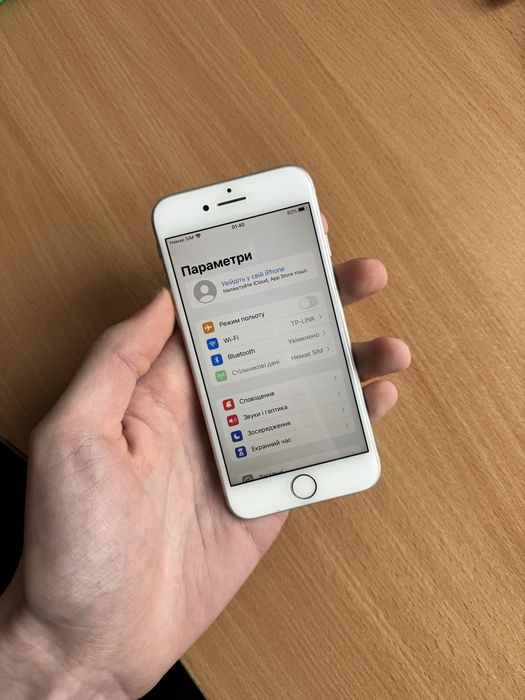 Apple Iphone 8 64 GB White в гарному стані