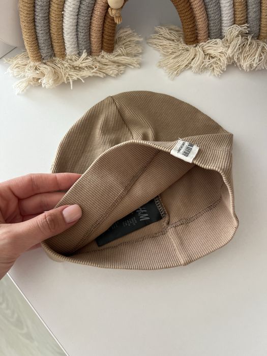 Легкая детская  шапка h&m
