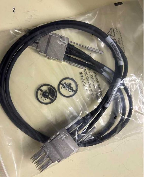 Cisco 1M Type 1 Stacking Cable / STACK-T1-1M