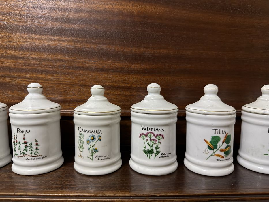 Conjunto de frascos de ceramica