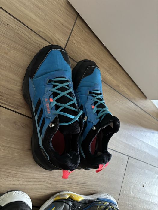 Sprzedam 5 par butow Nike Adidas Timberland