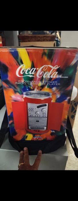 Vendo Radio coca cola usado em excelente estado com caixa