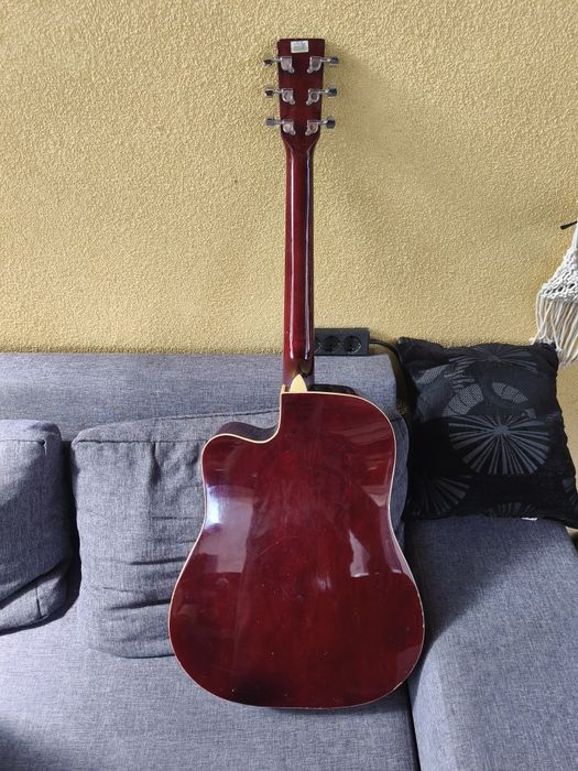 Gitara akustyczna Nowe struny
