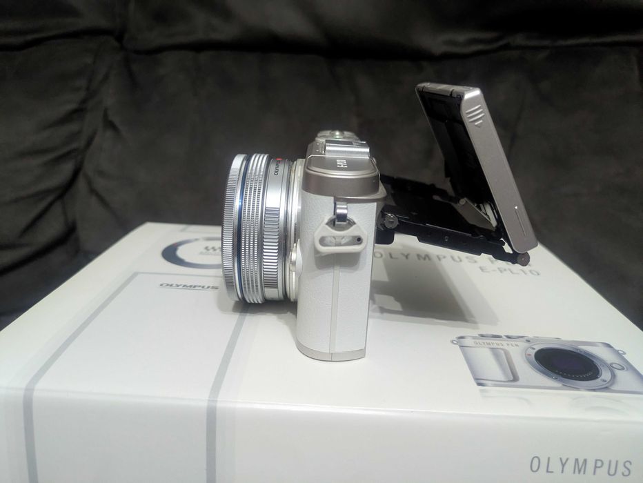 Máquina fotográfica Olympus PEN E-PL10