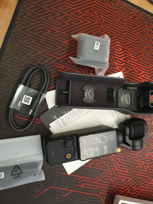 DJI Osmo Pocket 3 Creator Standard Combo Видеокамера стедик 4K 120fps