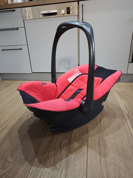 Дитяче автокрісло, люлька Sena