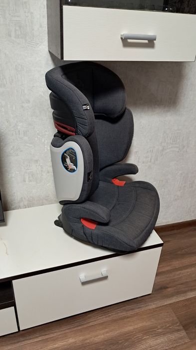 автокрісло дитяче за 2 шт. 2500