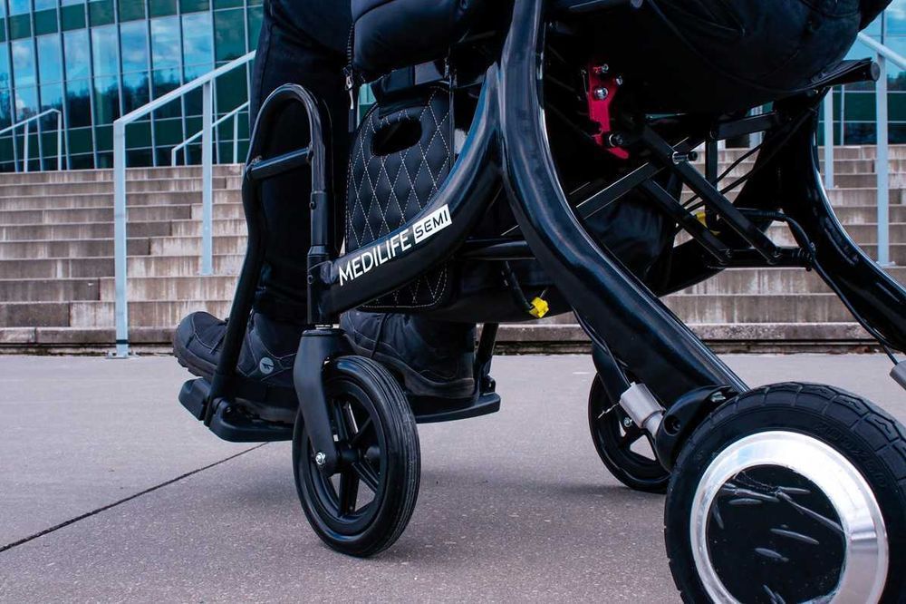 MEDILIFE SEMI  3w1 Hybrydowy Chodzik Balkonik Wózek Inwalidzki Elektryczny dla seniora. Refundowany 100% z Mobimed