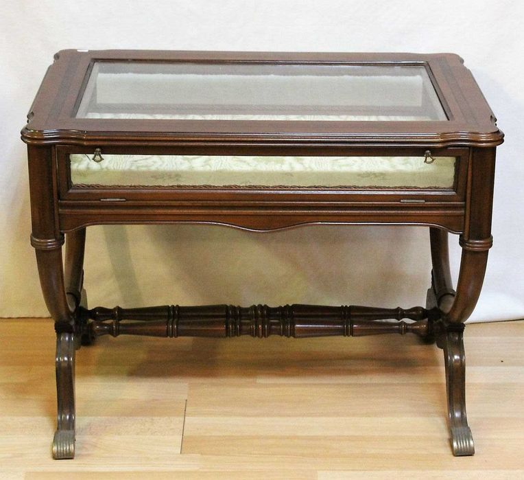 Mesa Vitrine em Madeira