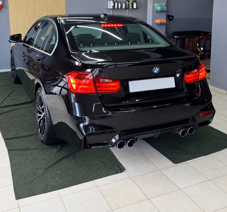 BMW 318D 2.0  Sport - look M