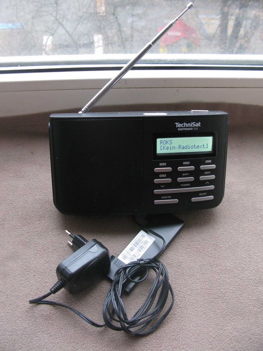 Приймач(приемник) настільний TechniSat