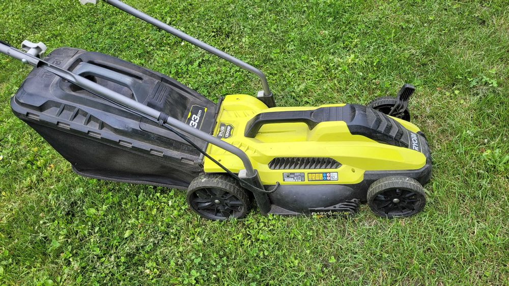 Kosiarka elektryczna Ryobi RLM3313