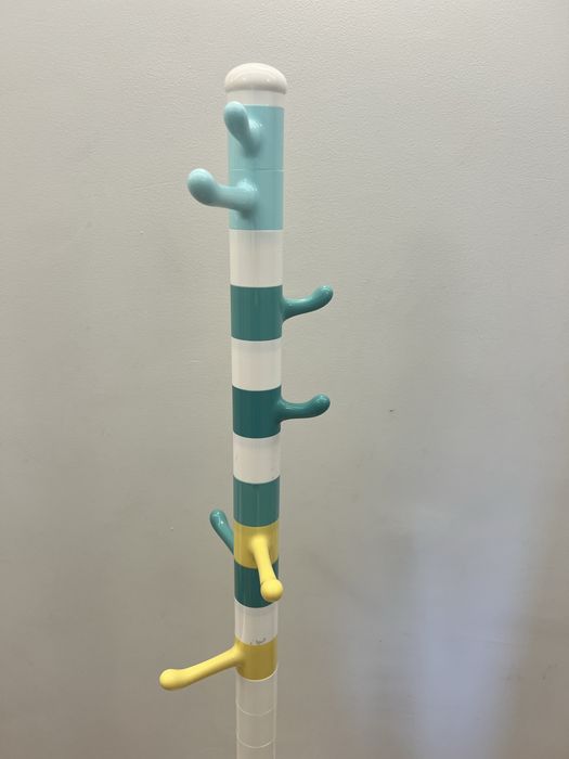 Cabide ikea criança