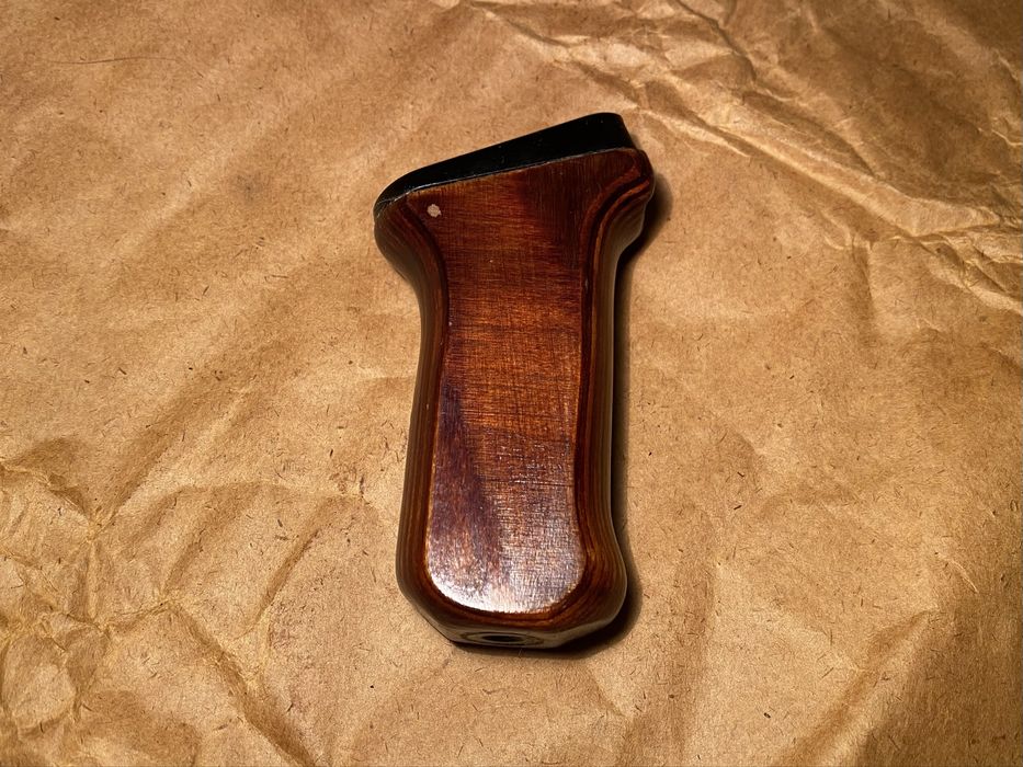 Деревʼяне пістолетне руківʼя для АКМ, АК47, РПК