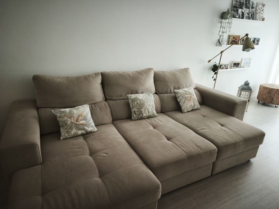 Sofá com chaise longue