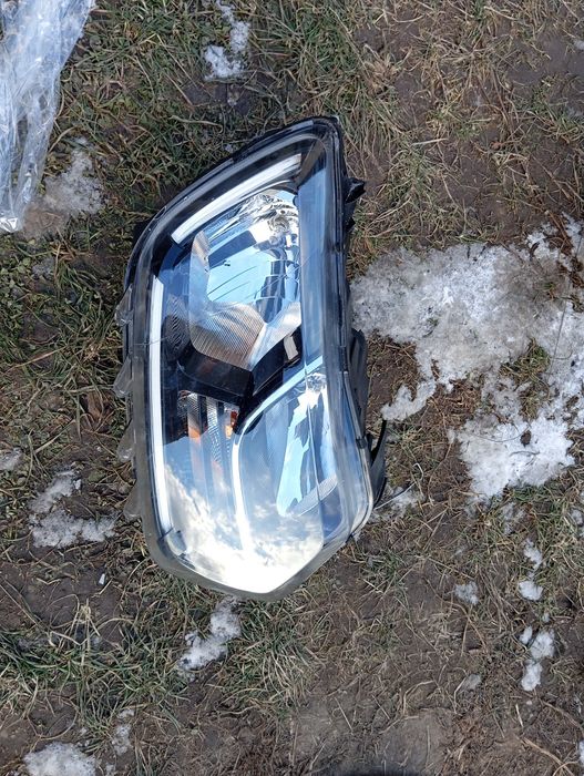 Lampa reflektor prawy przód Dacia Duster II 2 LED Oryginał Europa