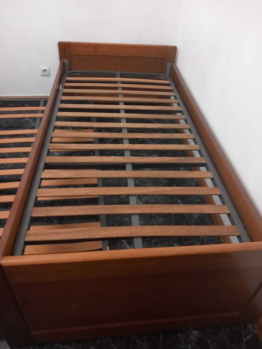 Cama de Solteiro Madeira maciça