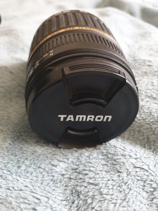 Aparat fotograficzny Nikon D70S+ obiektyw Tamron XR Di2