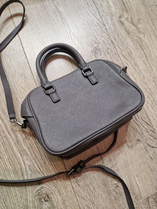 Сумочка кожаная Armani Exchange