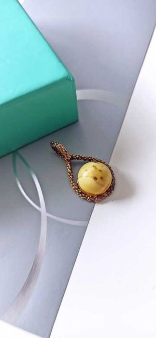 PREZENT Srebrny wisior z mlecznym bursztynem pozłacany 925