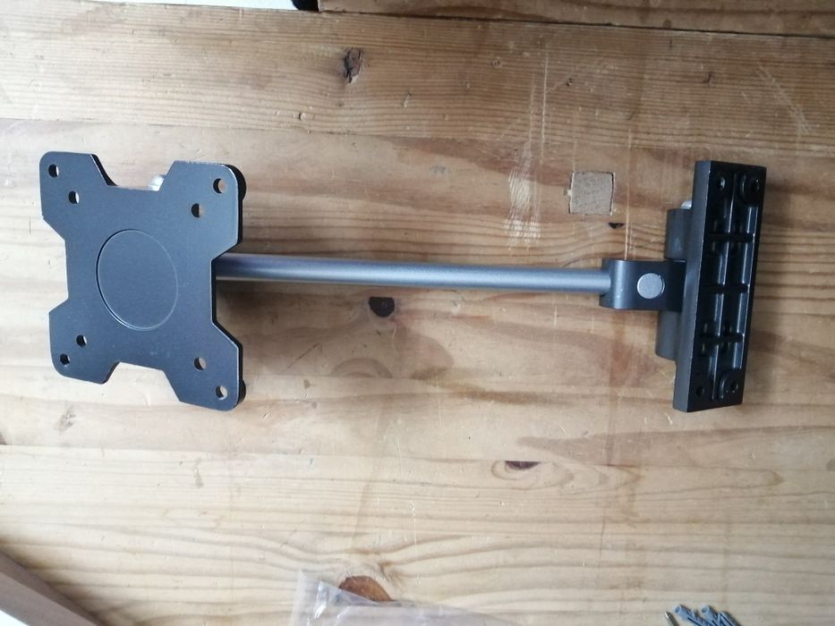 Suporte de teto para TV