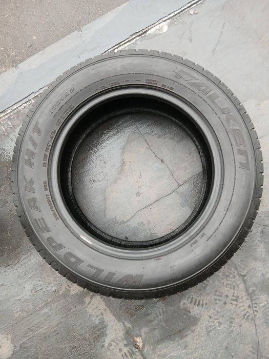 215/65/17 falken wildpeak