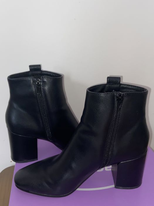 Czarne botki buty zimowe