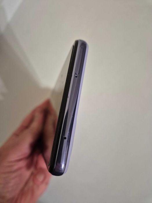 Samsung Galaxy A52 8/256 Gb 6.5" 2400 x 1080"4500 мАч NFC