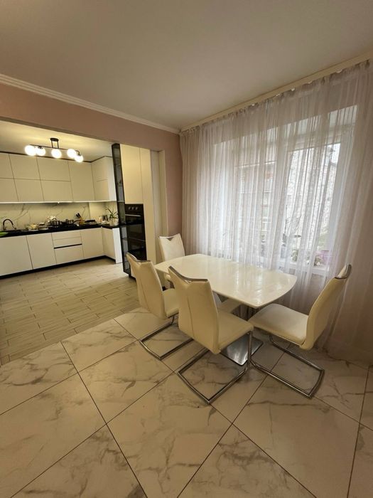 Продаж квартири Володимирська від Власника