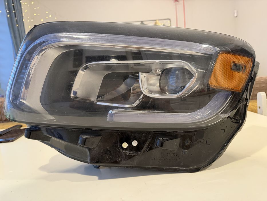 Фара передня ліва mercedes glb