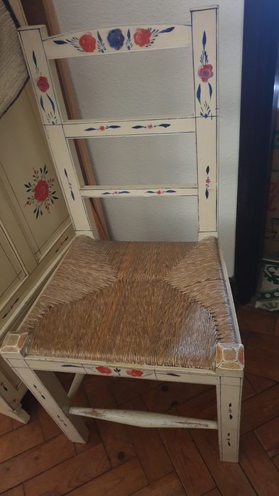 Mobilia de quarto alentejana anos 60 pintada à  mão
