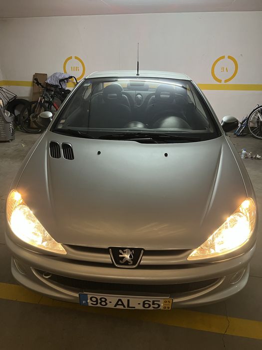 Peugeot 206CC - Fantástico Estado