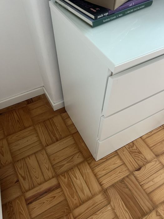 Cómoda MALM Ikea