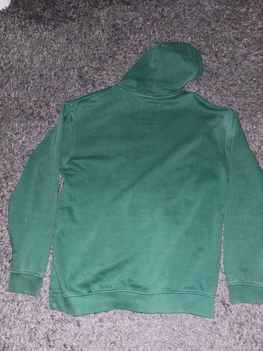 Zielona bluza...