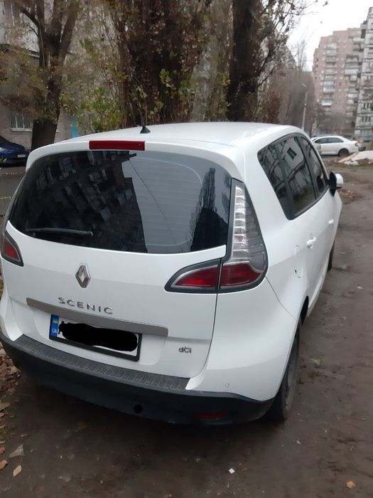 Продаю Авто  рено сценик 3