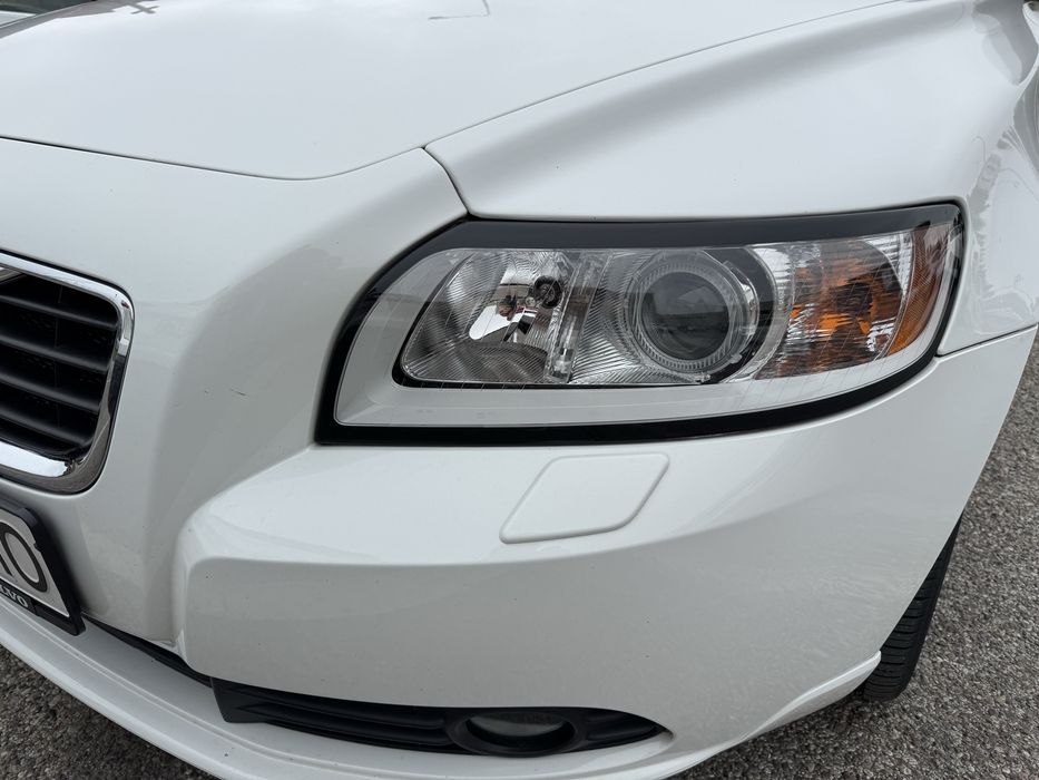 Продам Volvo S40  2012  2.0бенз  145кс  акпп  85000км
