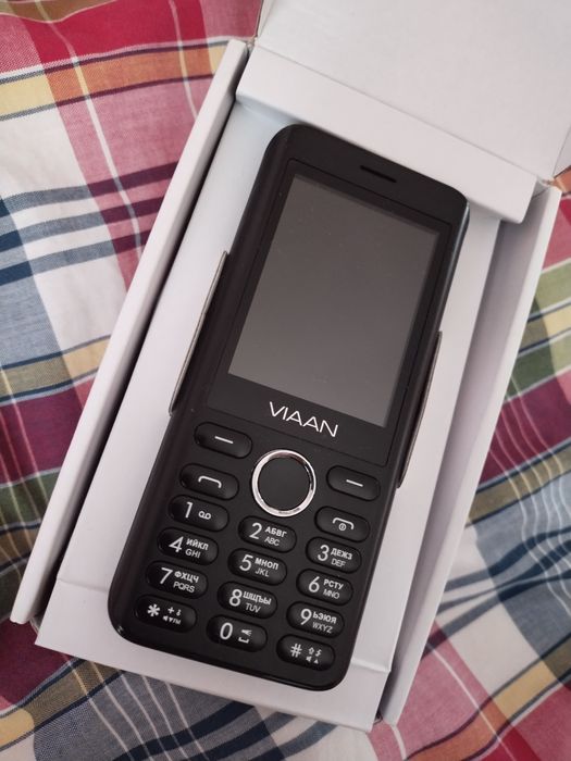 Телефон кнопковий Viaan