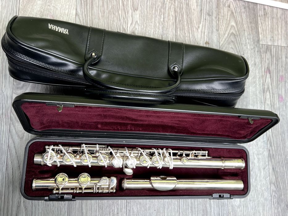 Flet  Yamaha YFL-311 ze srebrną główką -  po pełnej korekcie za 500zł