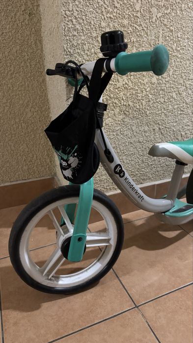 Велобіг Kinderkraft SPACE