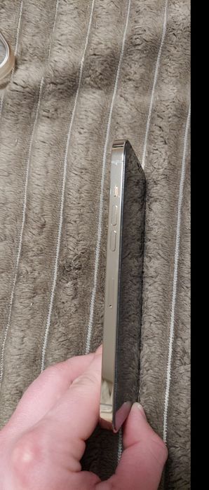 Iphone 12 pro max 128 золотий