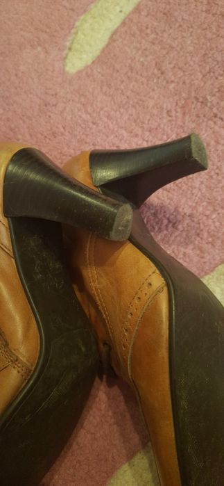 Чоботи Clarks демісезонні шкіряні, р. 38 (23,5-24 см)