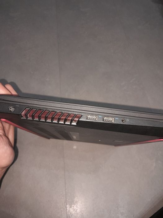 Komputer dell inpirson 15500