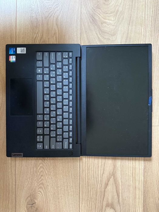 laptop Lenovo V14 G2-ITL Type 82KA