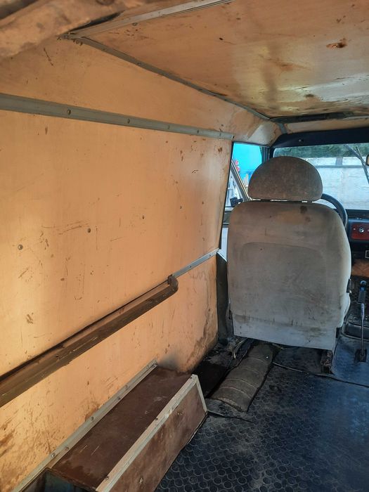Автомобіль Луаз 969м